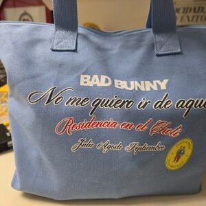 bad bunny residencia Blue Tote Bag